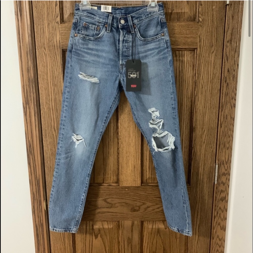 NWT Levi’s 501 Skinny Jeans